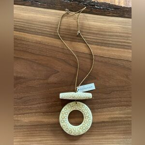 4/$25 BNWT DECOUTURE. Adjustable necklace.